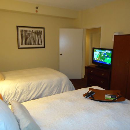 Hampton Inn Baltimore/Глен-Берни Номер фото